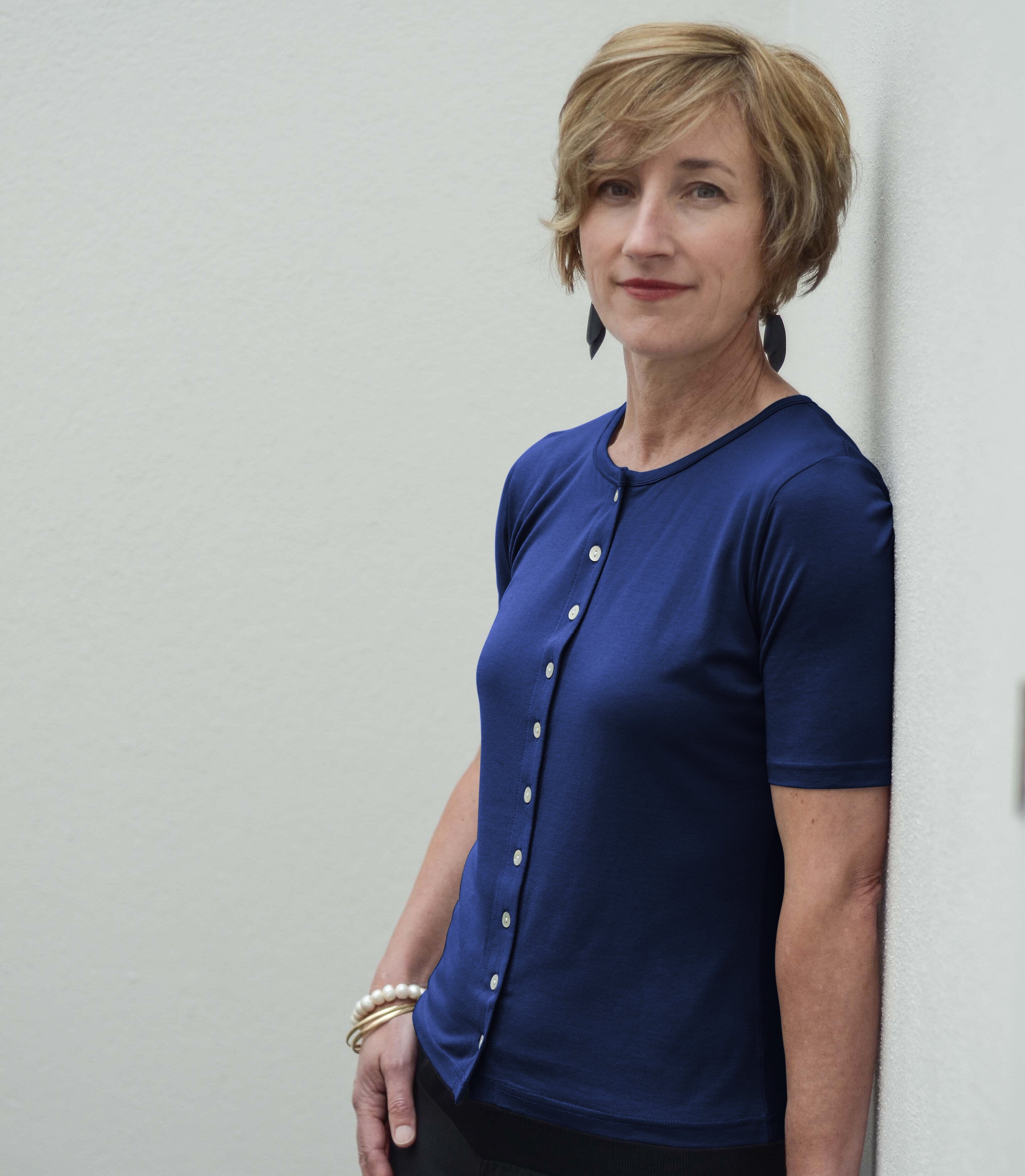 Silkspun Button-through Short Sleeve Cardigan Top – SilkLiving Silkspun Button-through Short Sleeve Cardigan Top – SilkLiving