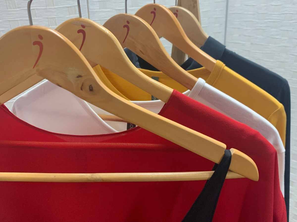 SilkLiving's Guide to a Minimalist Wardrobe