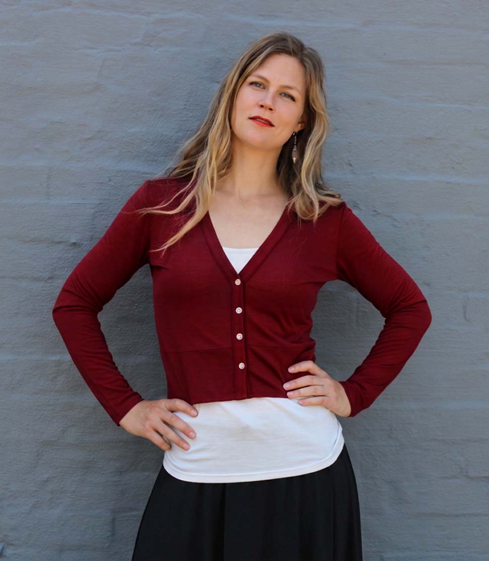 Silkspun V Neck Cropped Cardigan in Bordeaux red