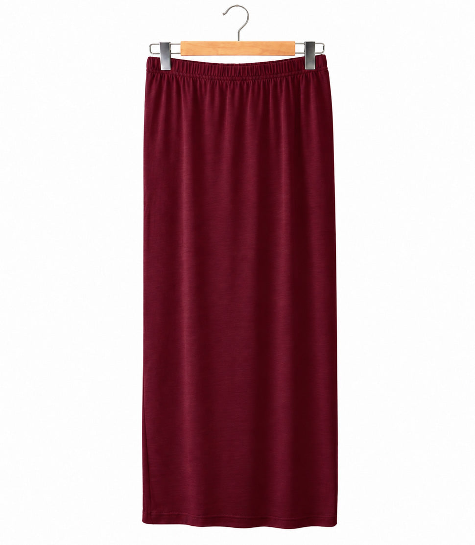 Women's Silkspun Slimline Skirt in Bordeaux red 