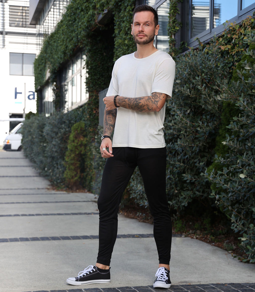 Men's Silkspun Legliner in Black & Silkspun Short Sleeved Crew in Natural White